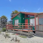 Cabanas En Caleta Chanaral De Aceituno